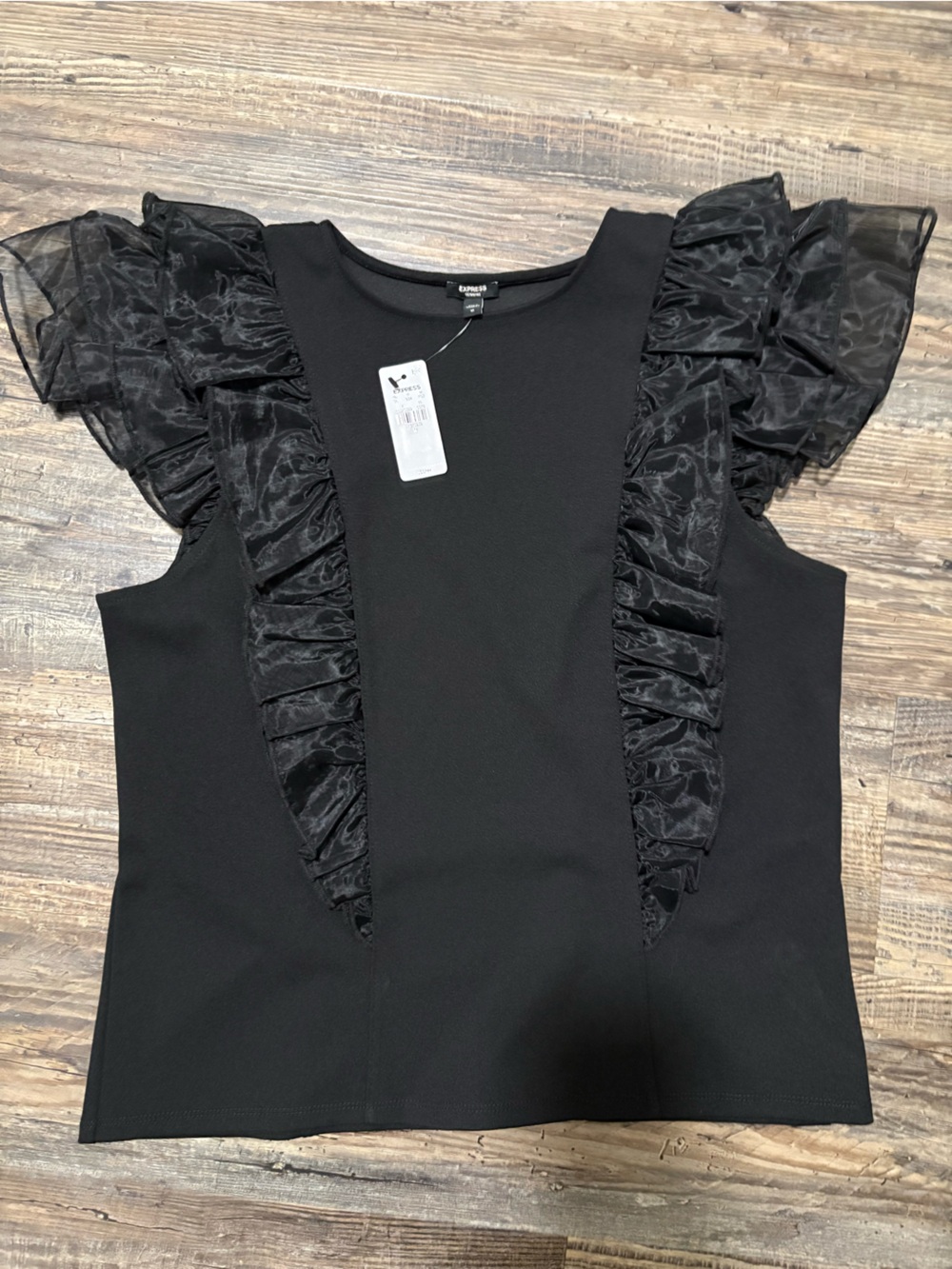 Express Women’s Short Sleeve Top $35.00 Size Medium New With Tags